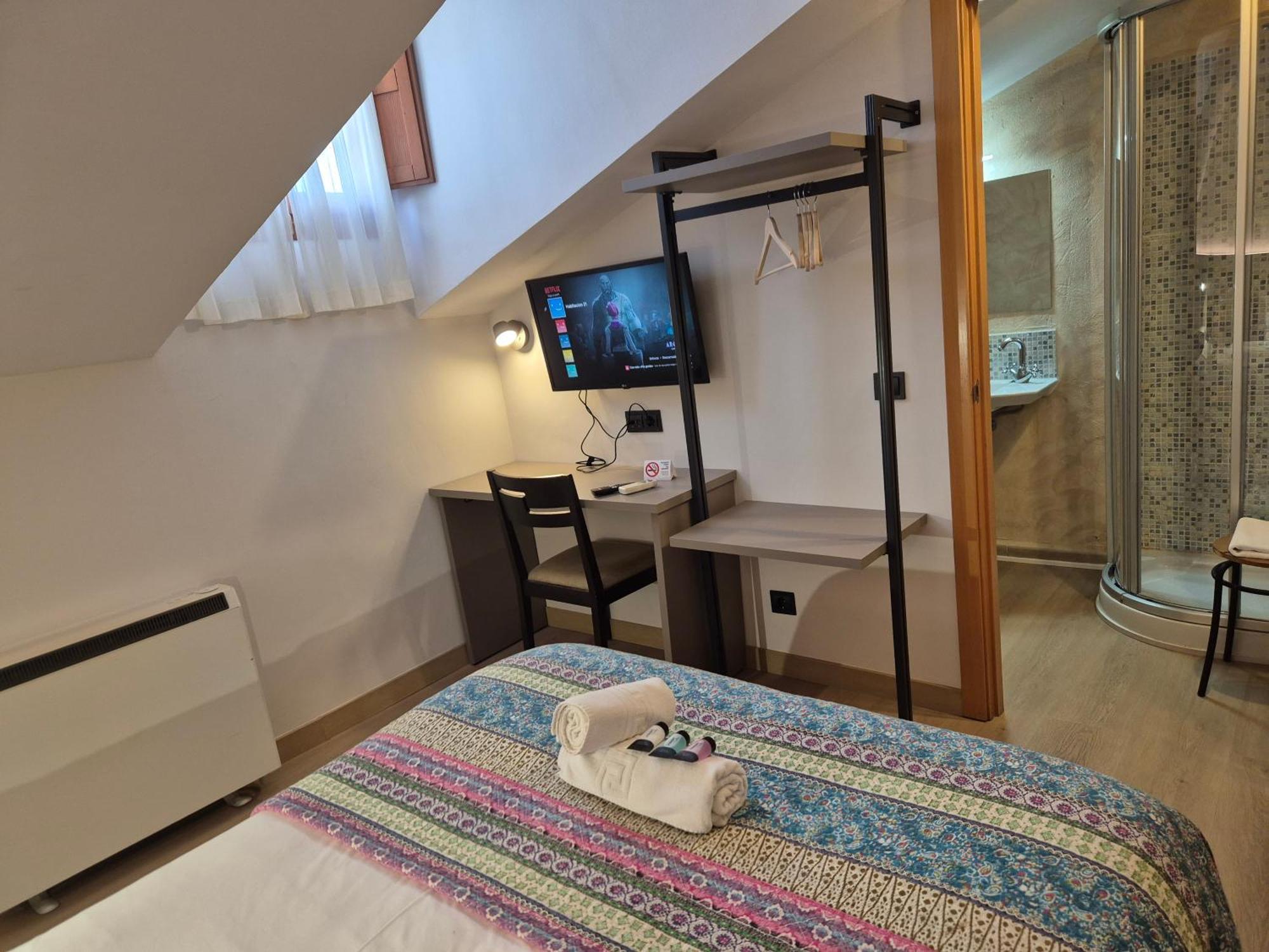 Hostal Bavieca Medinaceli Exteriér fotografie